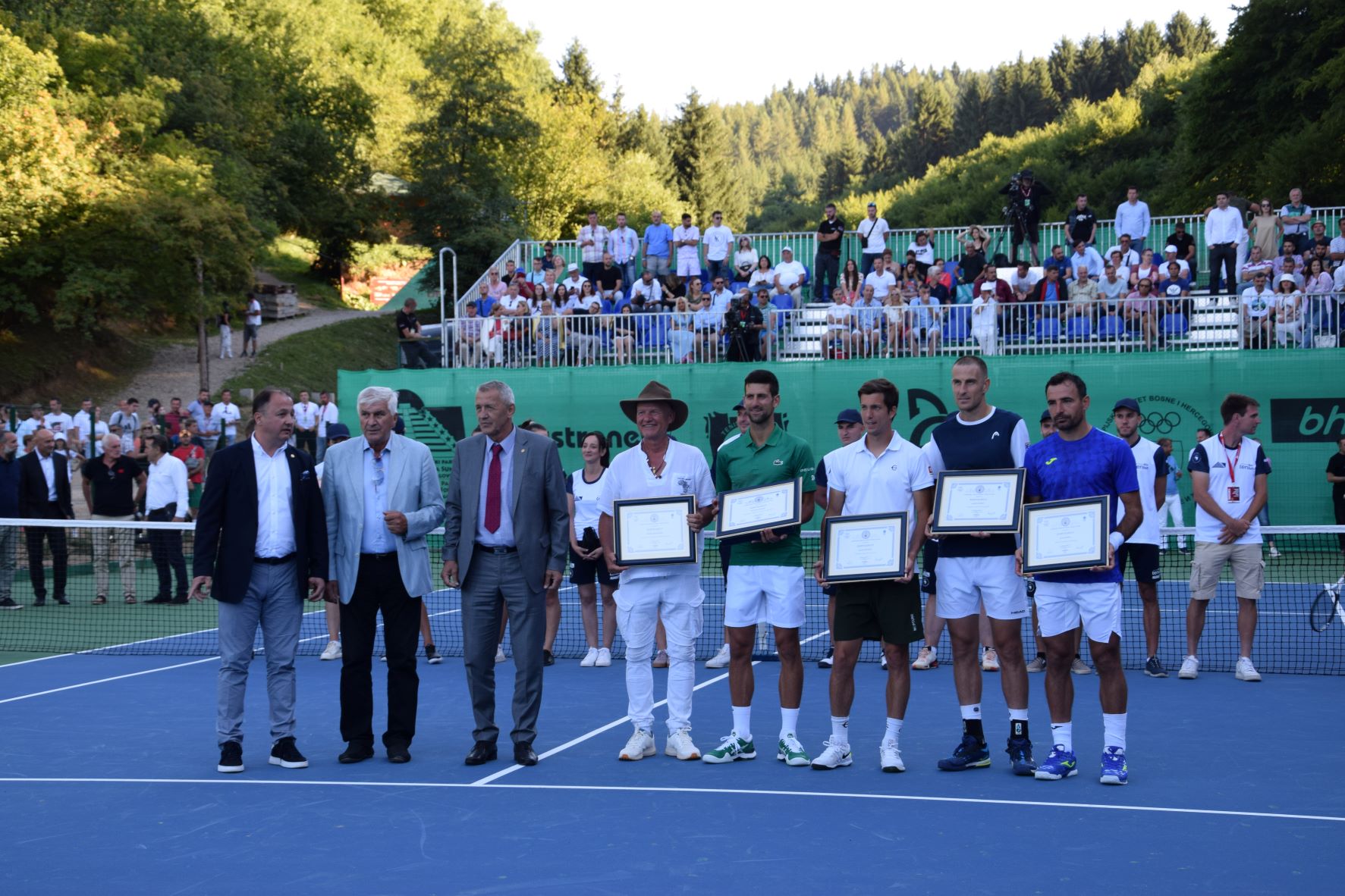 Tennis base 15